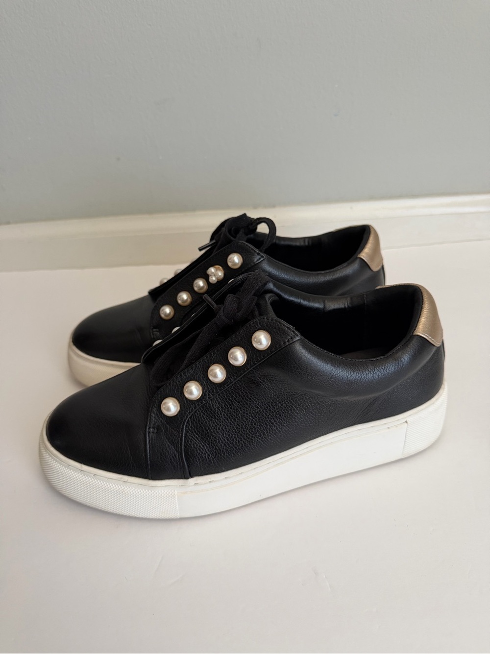 Alex Marie Wrenna Pearl Stud Embellished Leather Platform Black Sneakers Sz 9M